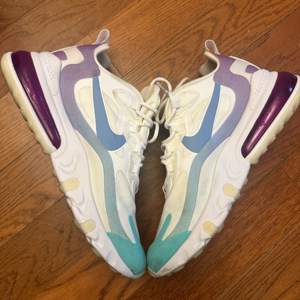 Nike AirMax React 270